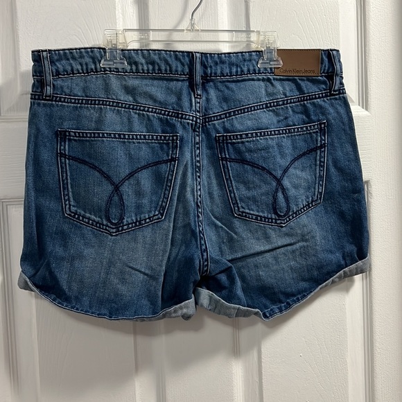 Jean shorts - Picture 2 of 2